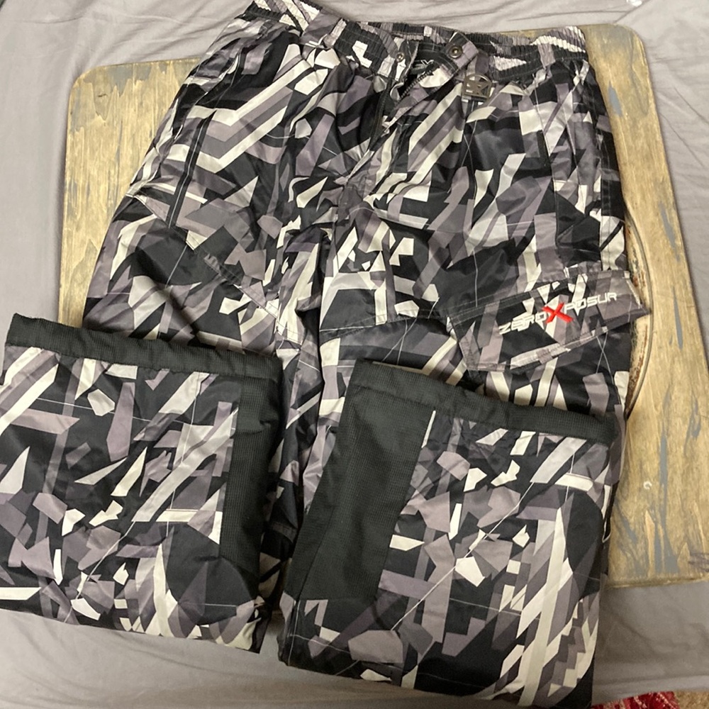Zero xposur youth snowboarding pants size L 14-16